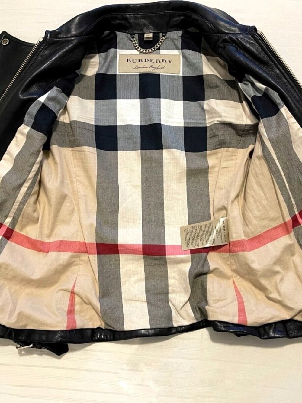 Burberry London Diamond Quilt Lamb Skin Leather Biker Jacket US-6 - Picture 12 of 16